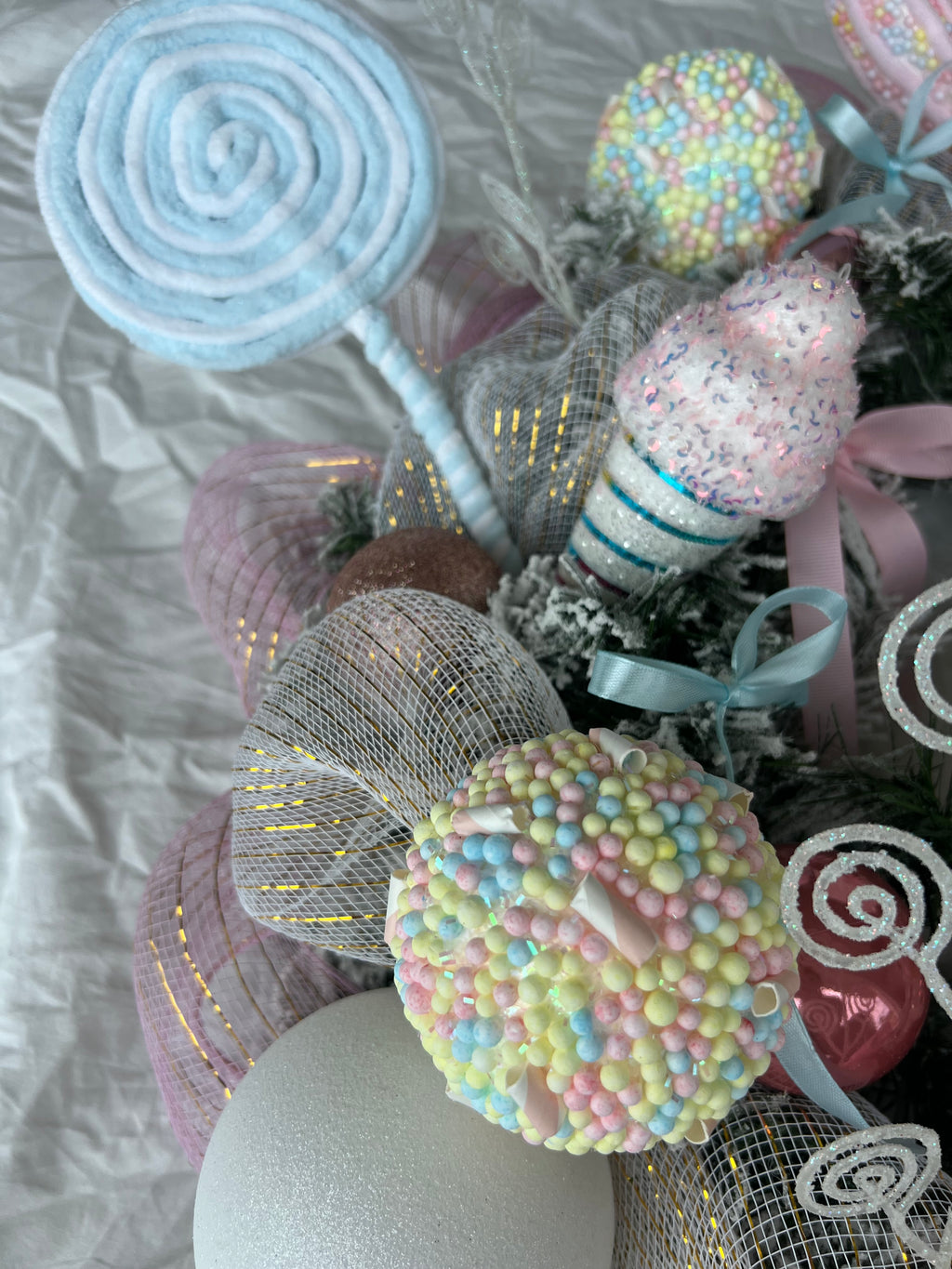 Candy-land Wreath 60cm