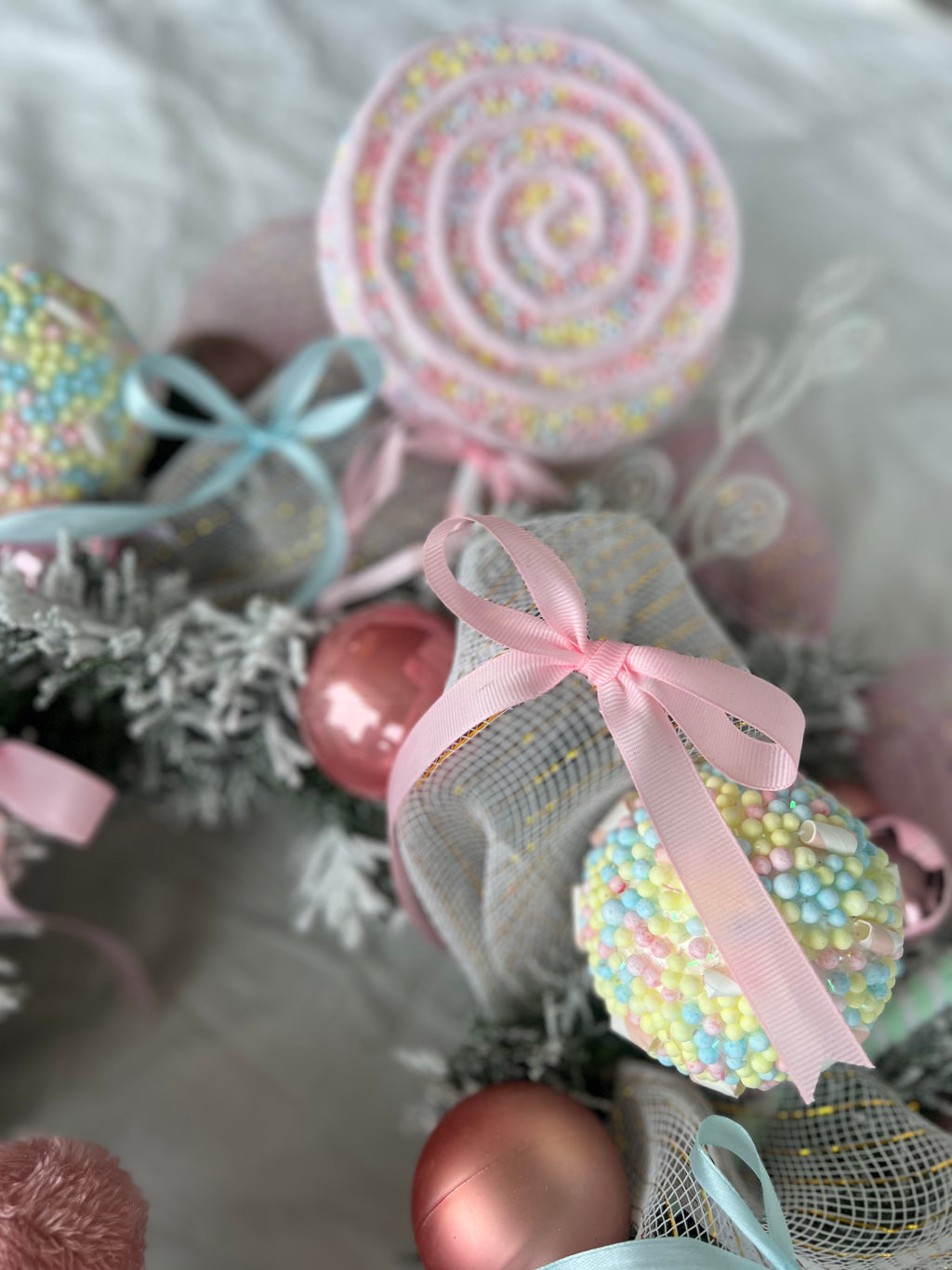 Candy-land Wreath 60cm